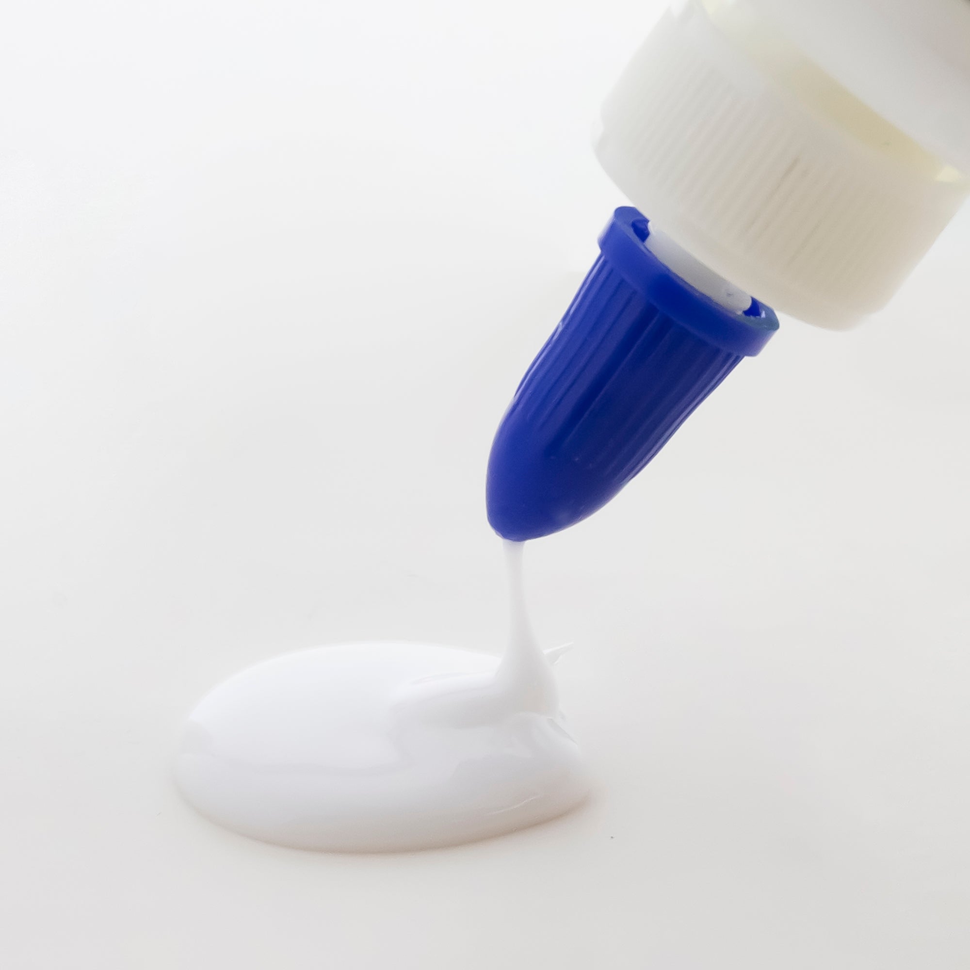 White Glue 4 FL OZ (118 mL)