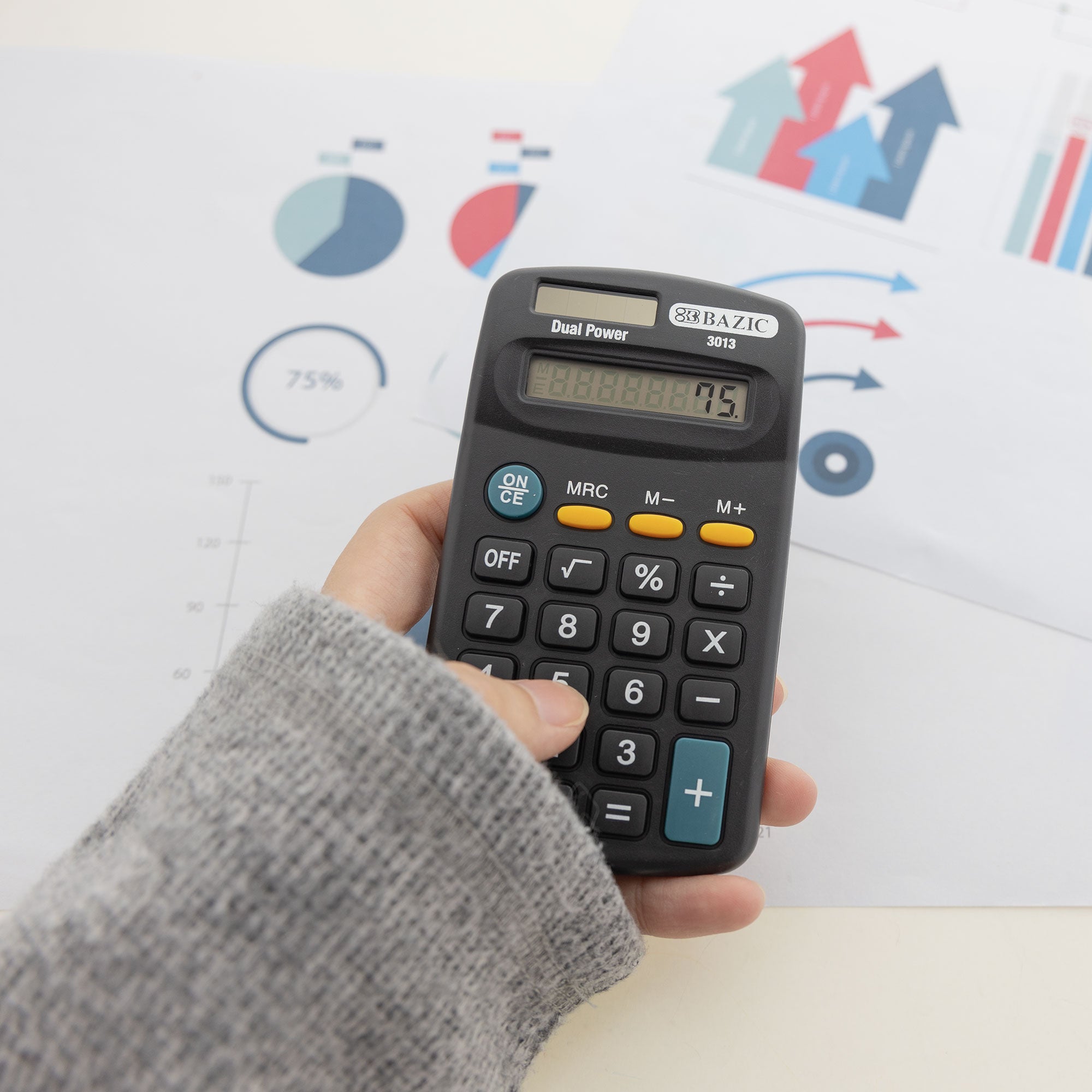 Pocket Size Black Calculator 8-Digit Dual Power