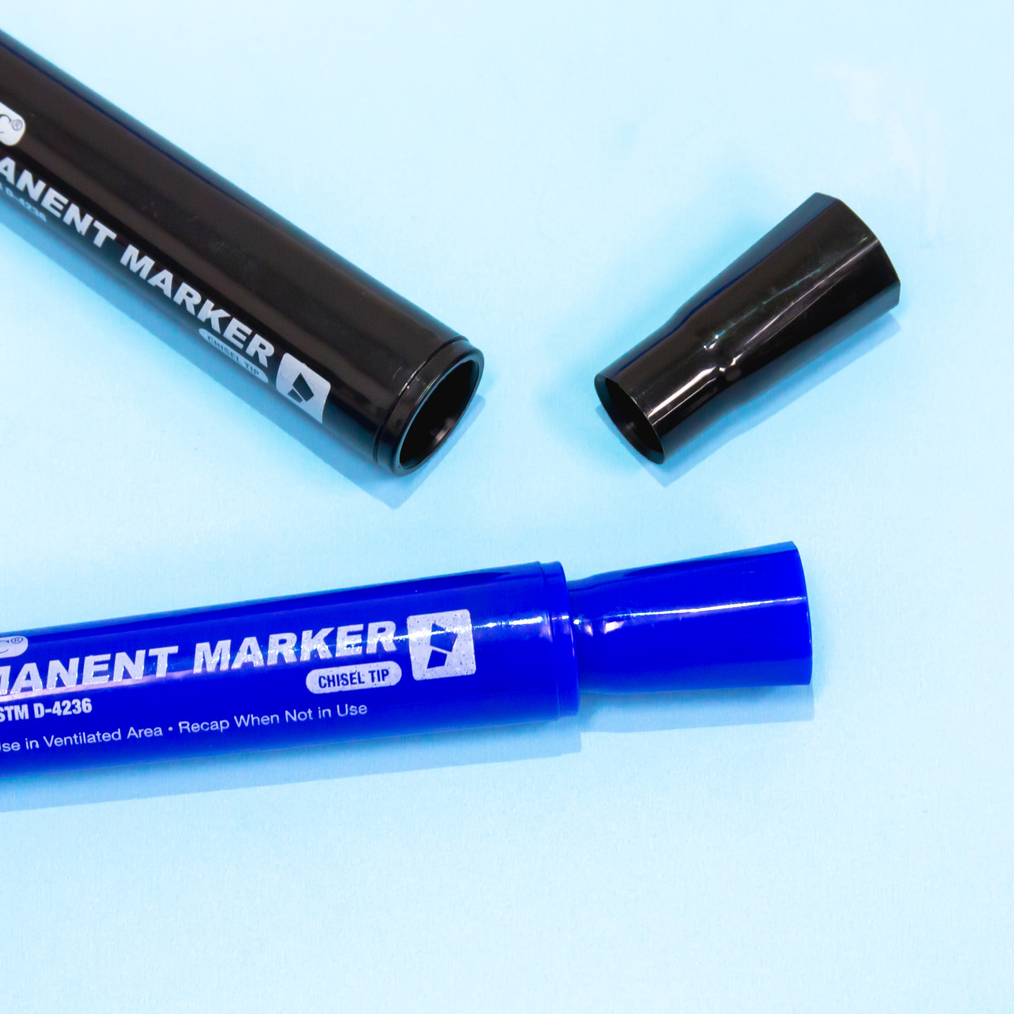 Asst. Color Bullet Tip Jumbo Permanent Marker w/ Grip (3/Pk) - Mazer  Wholesale, Inc.